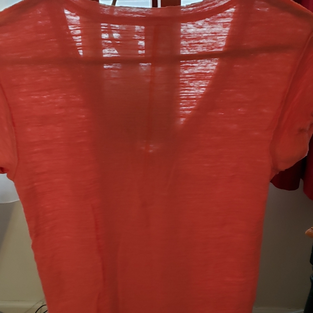 Tshirt - Picture 2 of 4